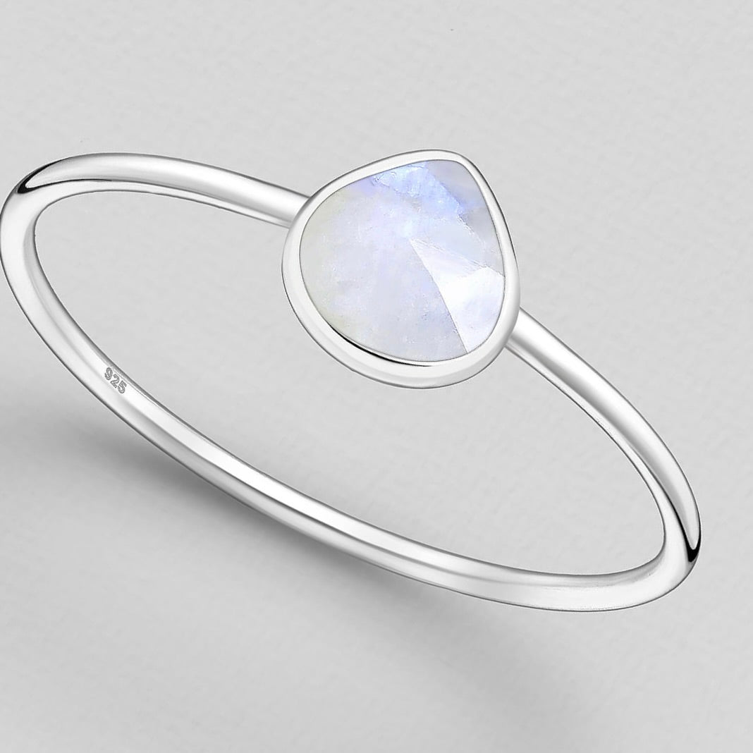 Facetted Teardrop Rainbow Moonstone Ring Sterling Silver .925 SZ US 6.5