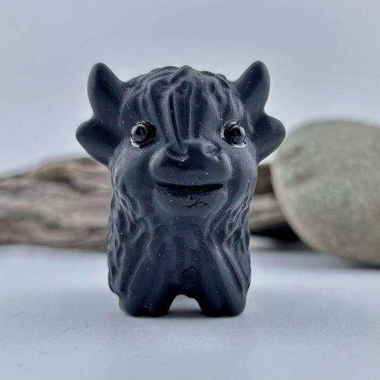 Black Onyx Carved Highland Plateau Cow - 98 grams / 5 cm