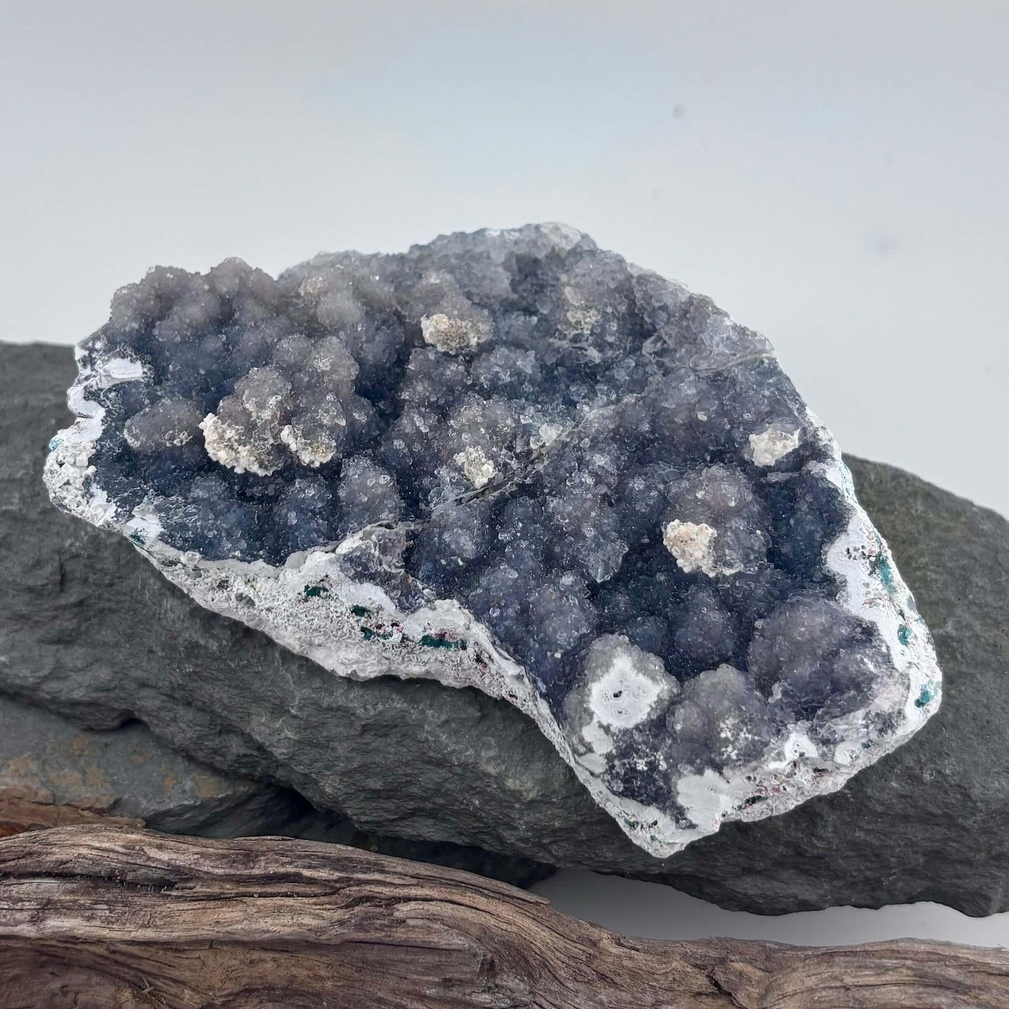 Brazilian Druzy Zeolite Cluster /Slab w crystal rosettes - 166 grams