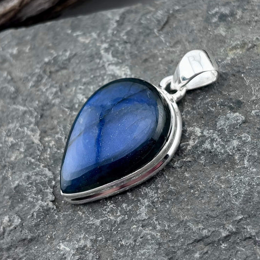 Labradorite Pendant