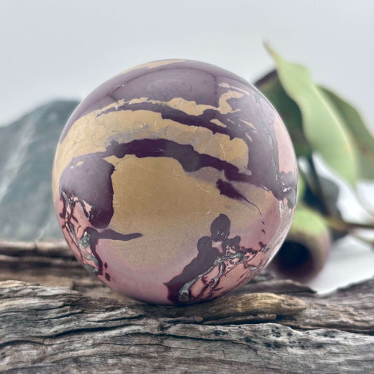 Mooakite Sphere / Australian Jasper