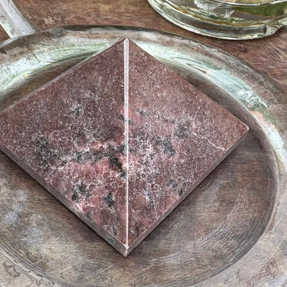 Rhodonite Pyramid - 170 grams / 5.5 cm