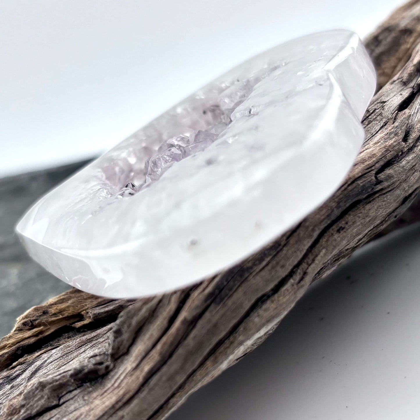 Unique Agate Druzy Heart - 78 grams / 7.5 cms