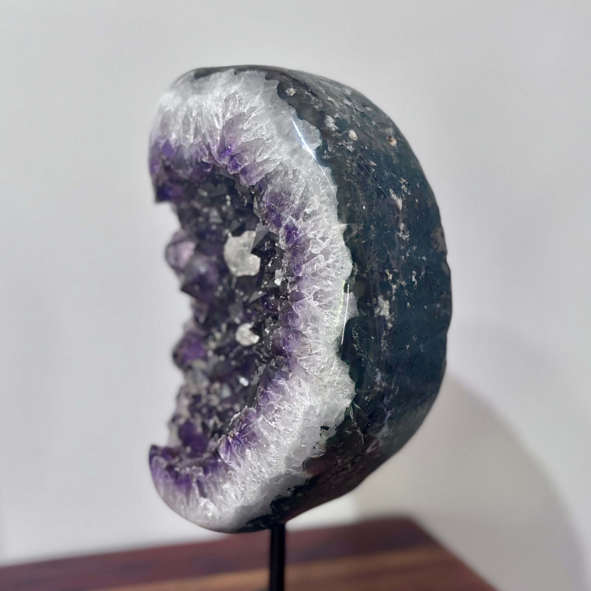 Brazilian Amethyst Geode Shape w Calcite 
