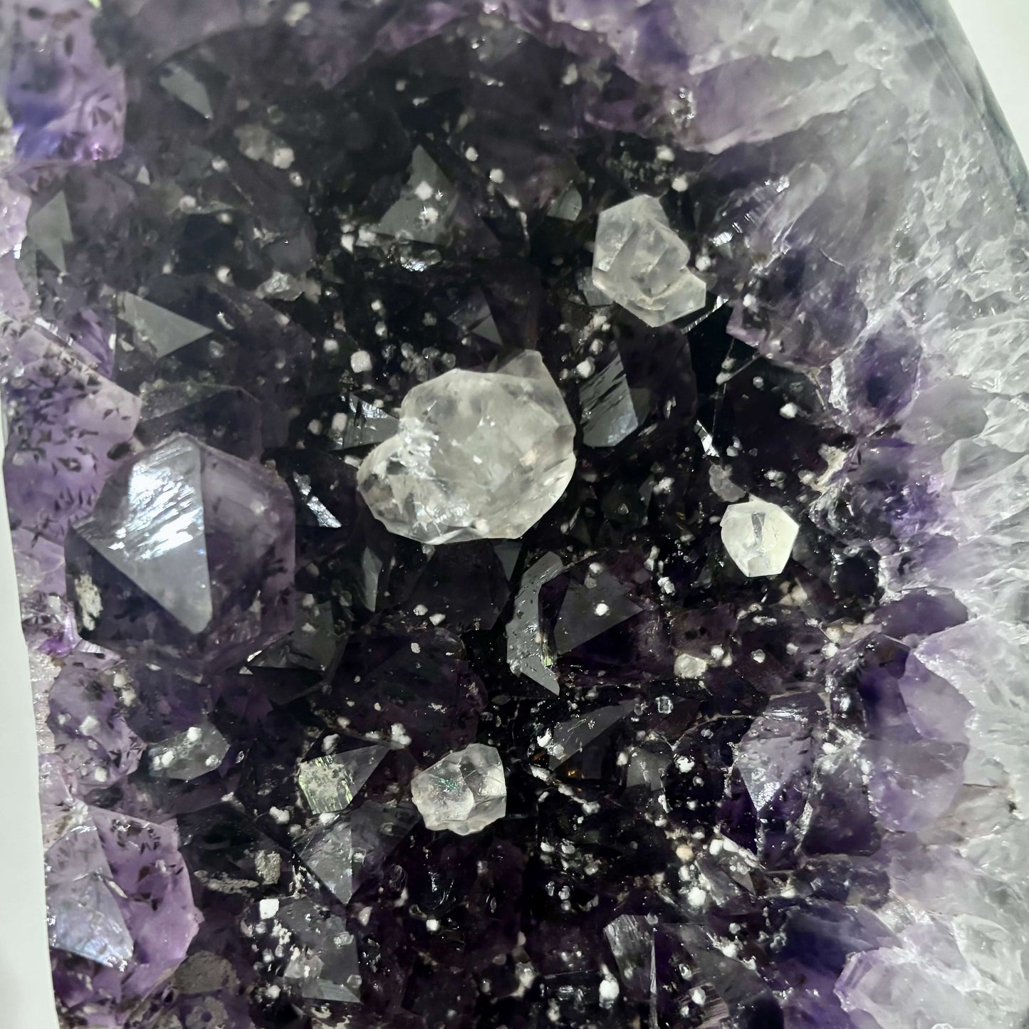 Brazilian Amethyst Geode Shape w Calcite 
