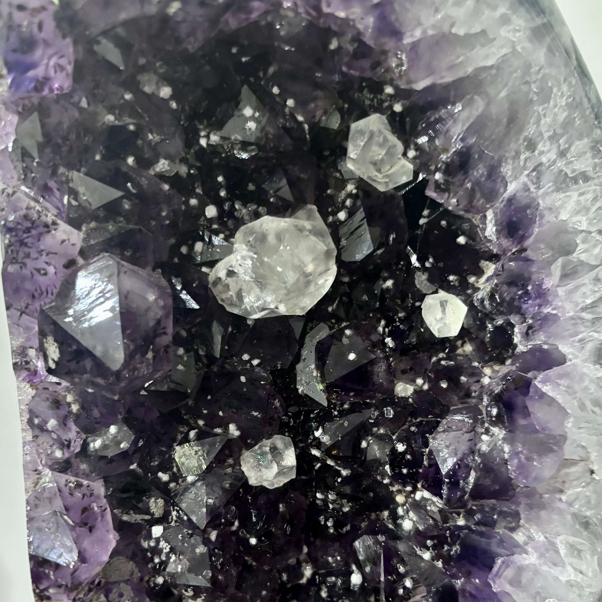 Brazilian Amethyst Geode Shape w Calcite 