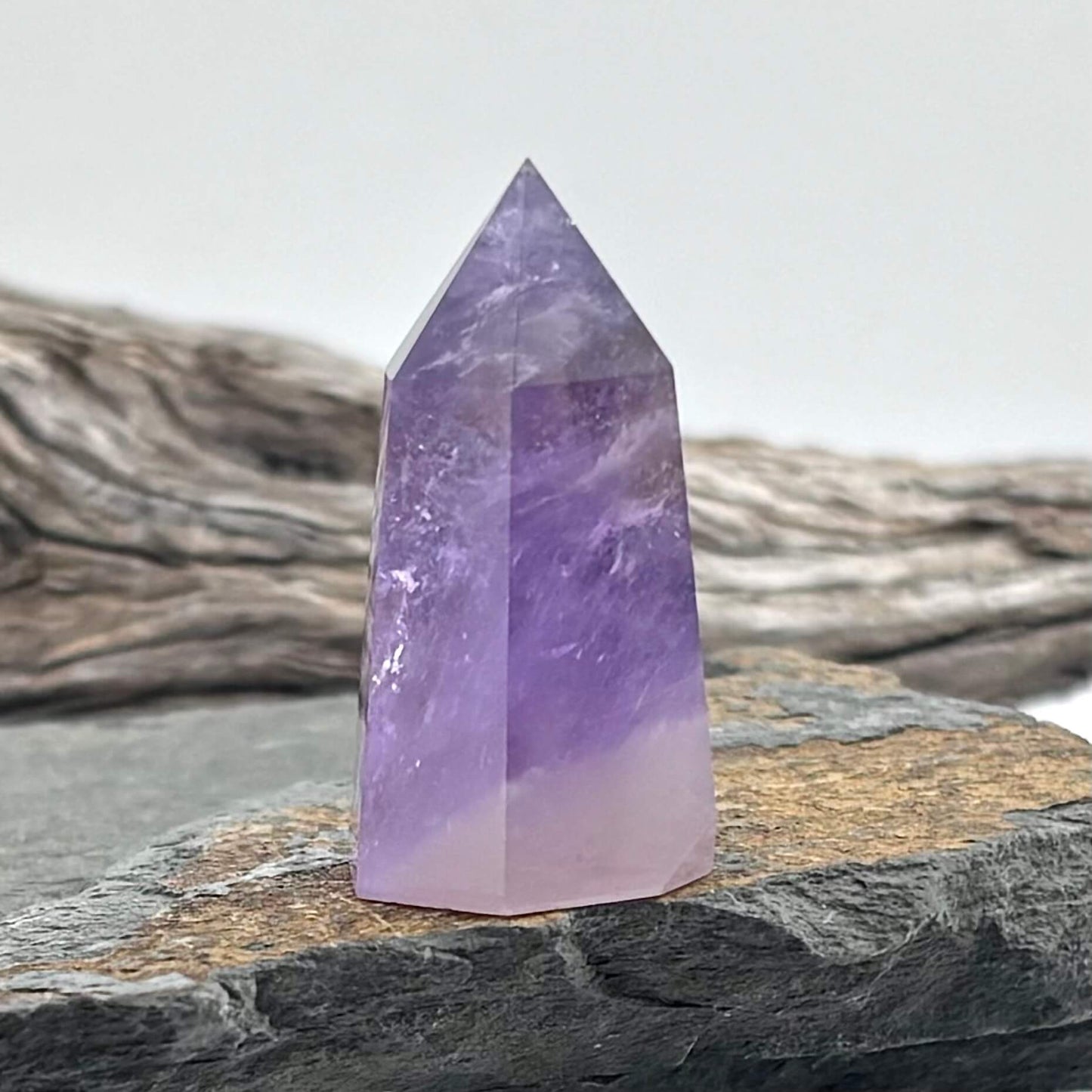 Mini Amethyst Tower - 20 grams /3.9 cms