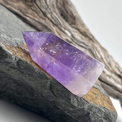 Mini Amethyst Tower - 20 grams /3.9 cms