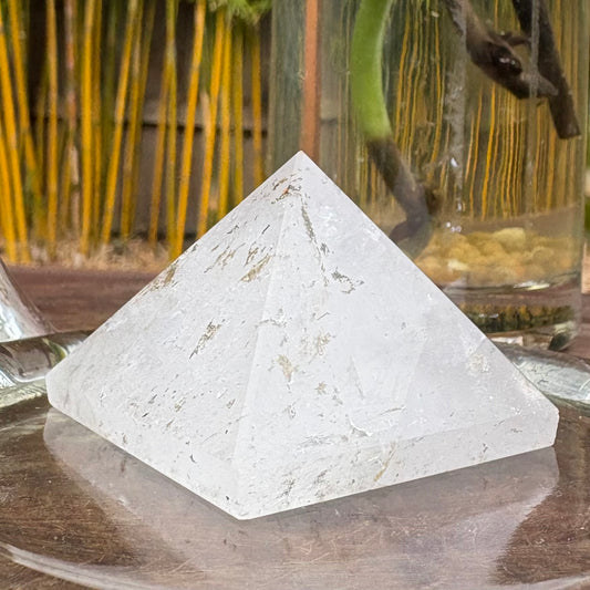 Clear Quartz Pyramid - 92 grams / 4.7 cm (#4)