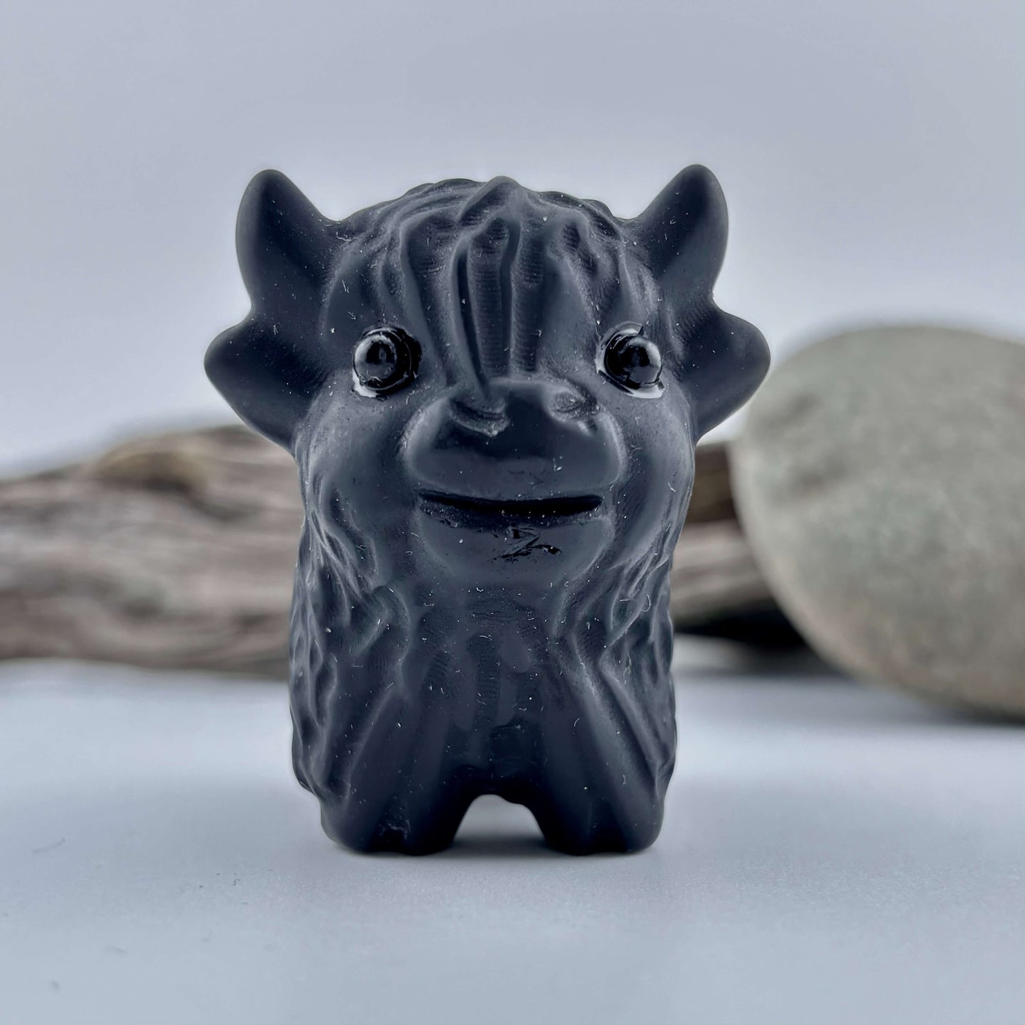 Black Onyx Carved Highland Plateau Cow - 98 grams / 5 cm