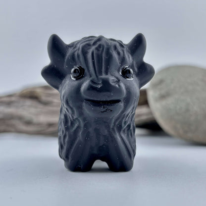 Black Onyx Carved Highland Plateau Cow - 98 grams / 5 cm