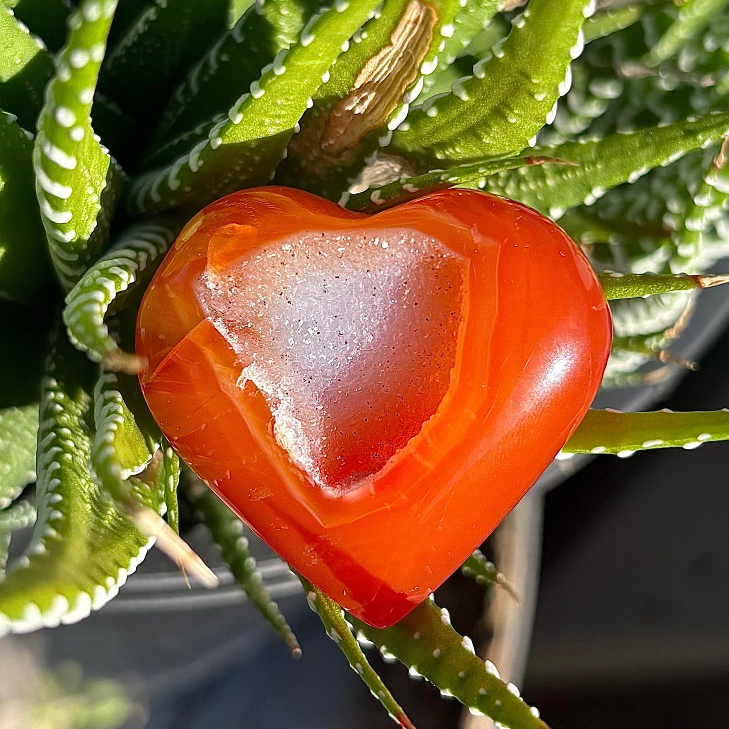 Unique Banded Carnelian Druzy Heart - 32 grams / 4cms