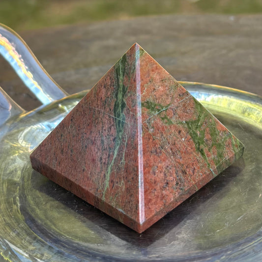 Unakite Pyramid - 123 grams / 5 cm