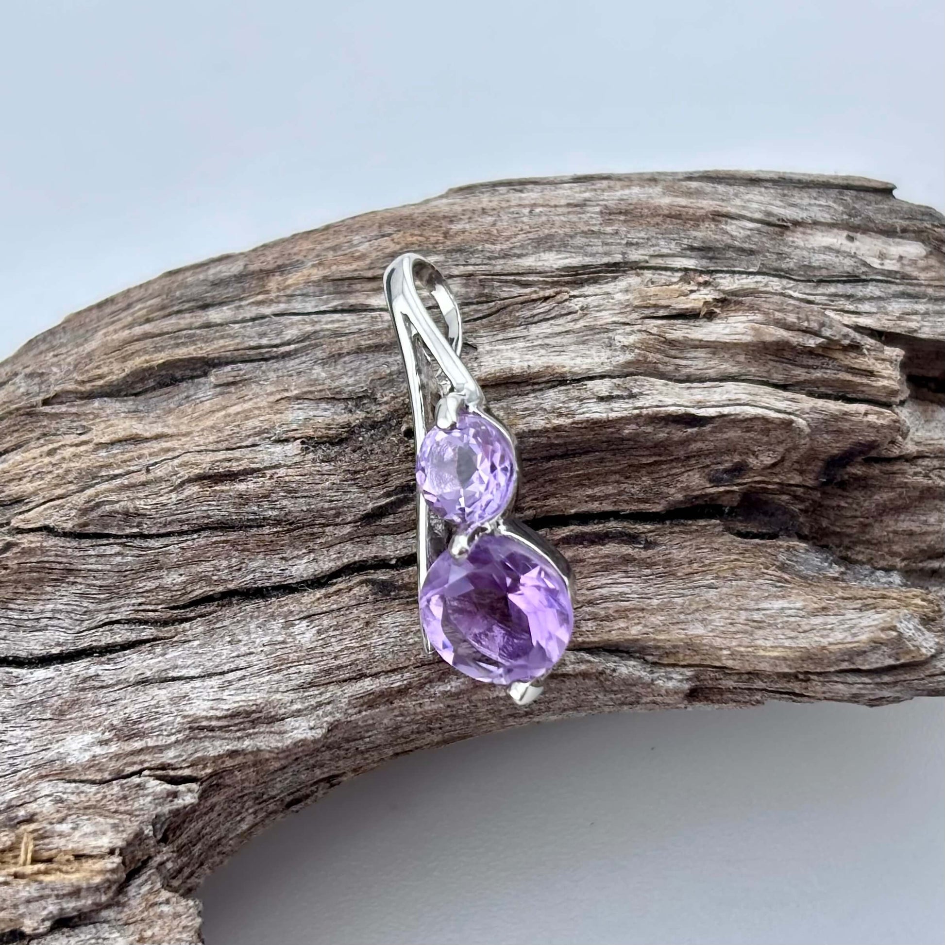 amethyst  facetted pendant 