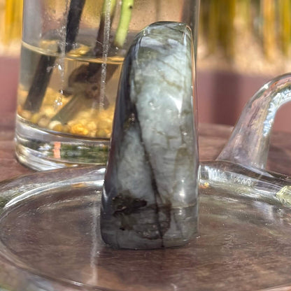 Mini Labradorite Freeform - 110 grams