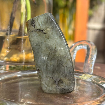 Mini Labradorite Freeform - 103 grams