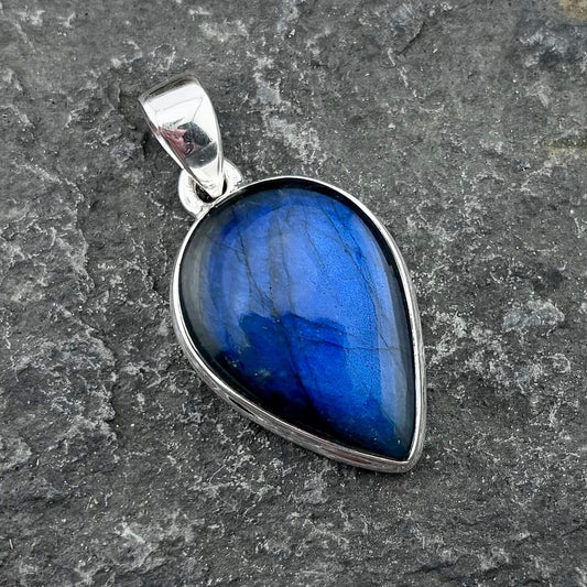 Labradorite Pendant