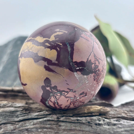 Mooakite Sphere / Australian Jasper