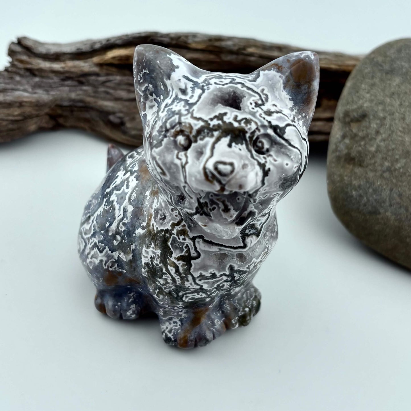 Moss Agate BIG Carved Meowing Cat - 452 grams / 10 cm Tall
