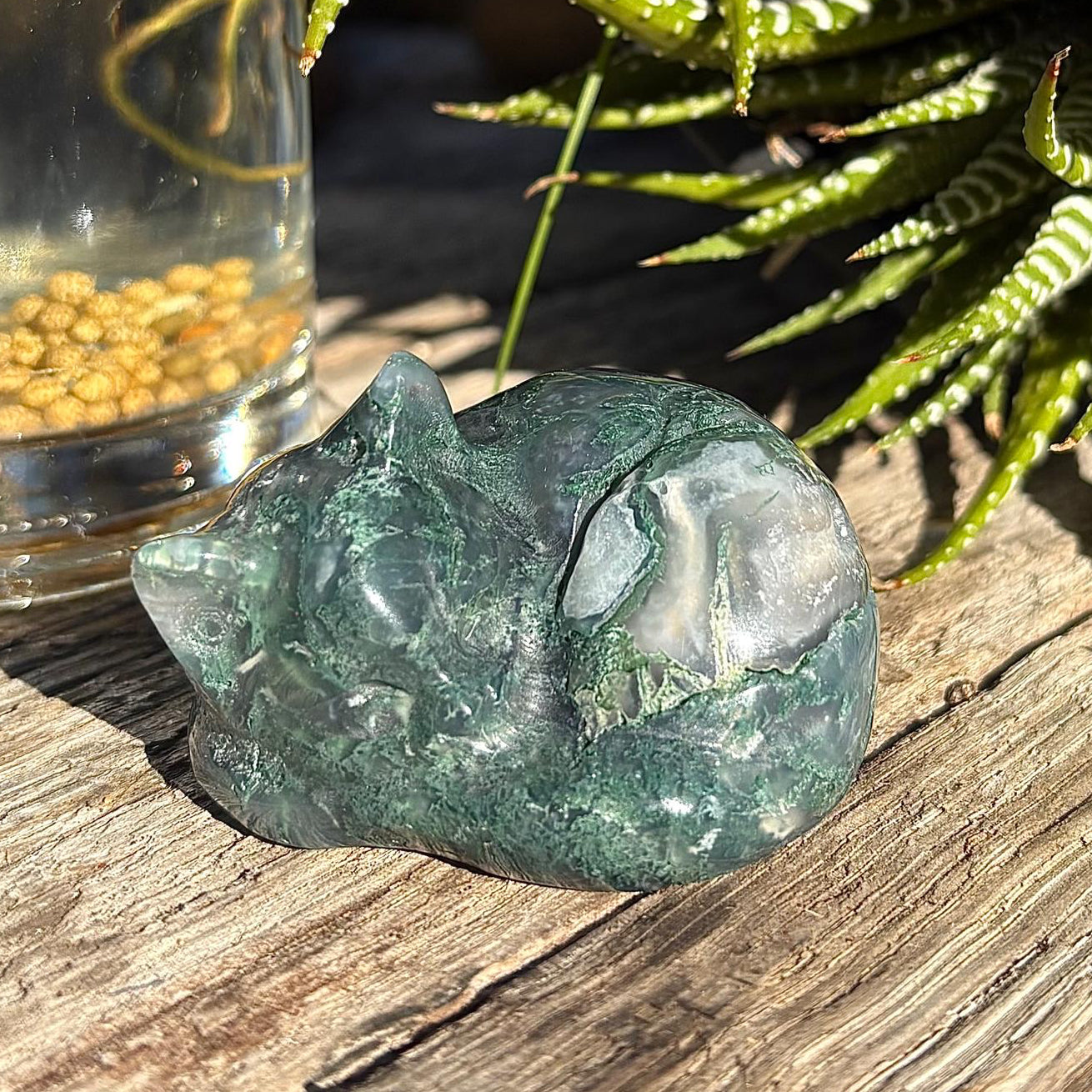 Moss Agate Carved Sleeping Cat - 106 grams / 5 cm