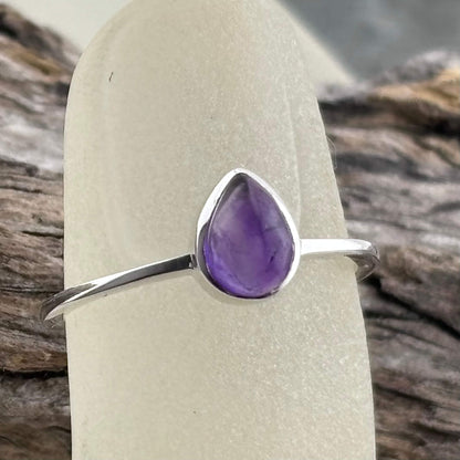Amethyst TearDrop Ring Sterling Silver .925 SZ US 7 / 17.5MM