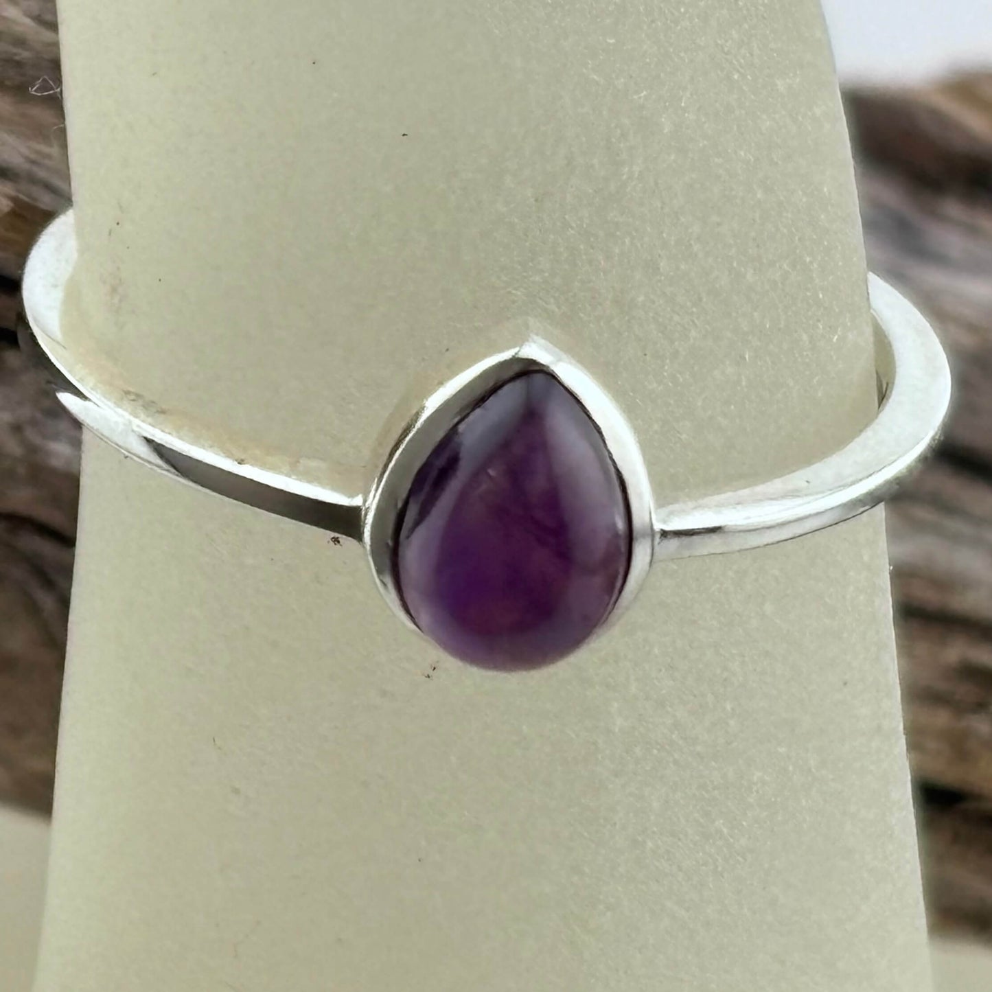 Amethyst TearDrop Ring Sterling Silver .925 SZ US 7 / 17.5MM