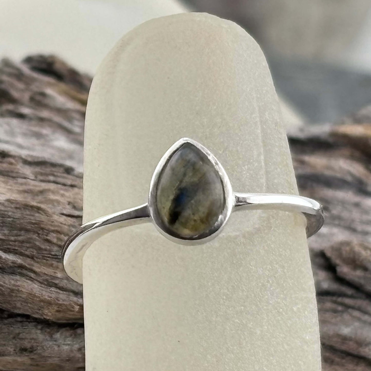 Labradorite TearDrop Ring Sterling Silver .925 SZ US 8 / 18MM
